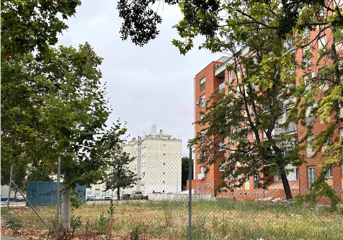 Solar de la calle Amapola, en El Torrejón