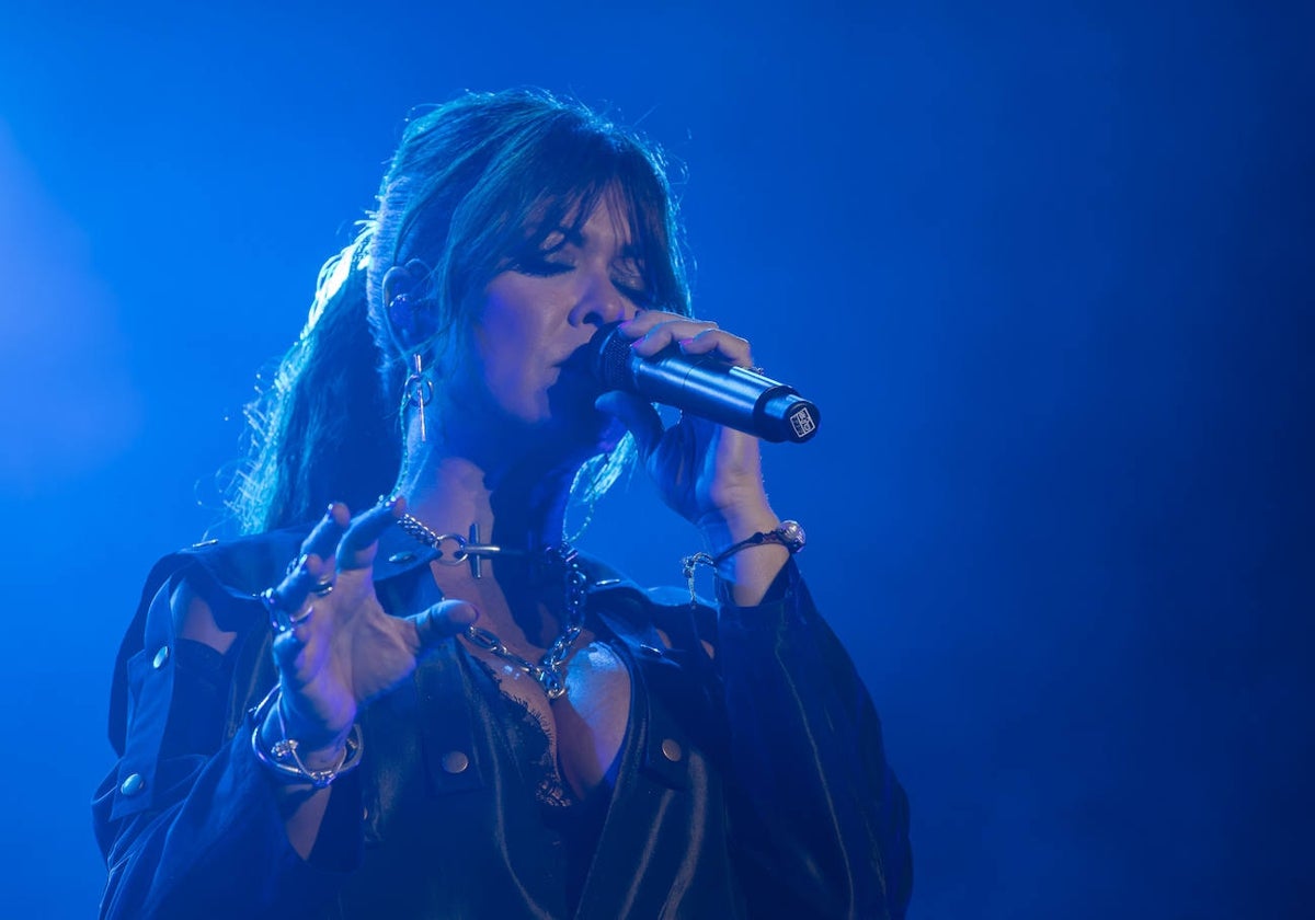 Venesa Martín, en un momento del concierto de Colombinas de este domingo