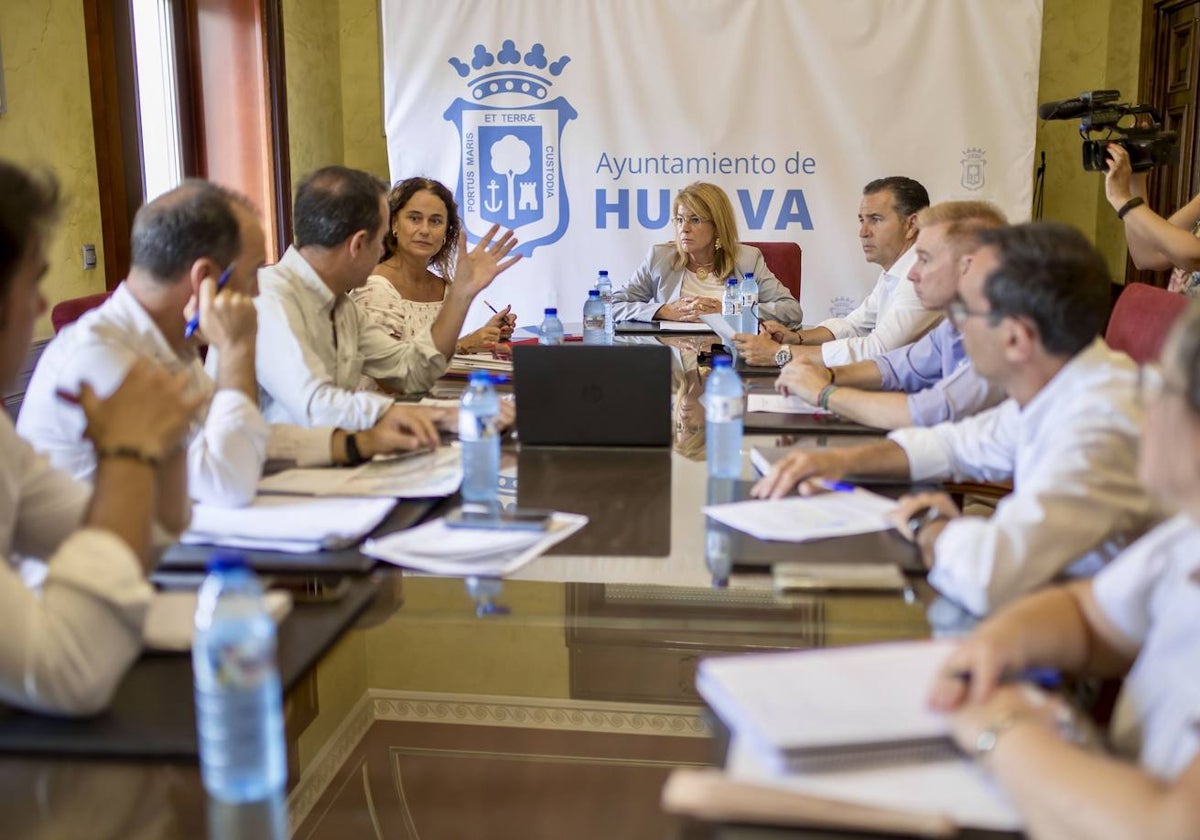 Reunión del equipo de gobierno del Ayuntamiento de Huelva