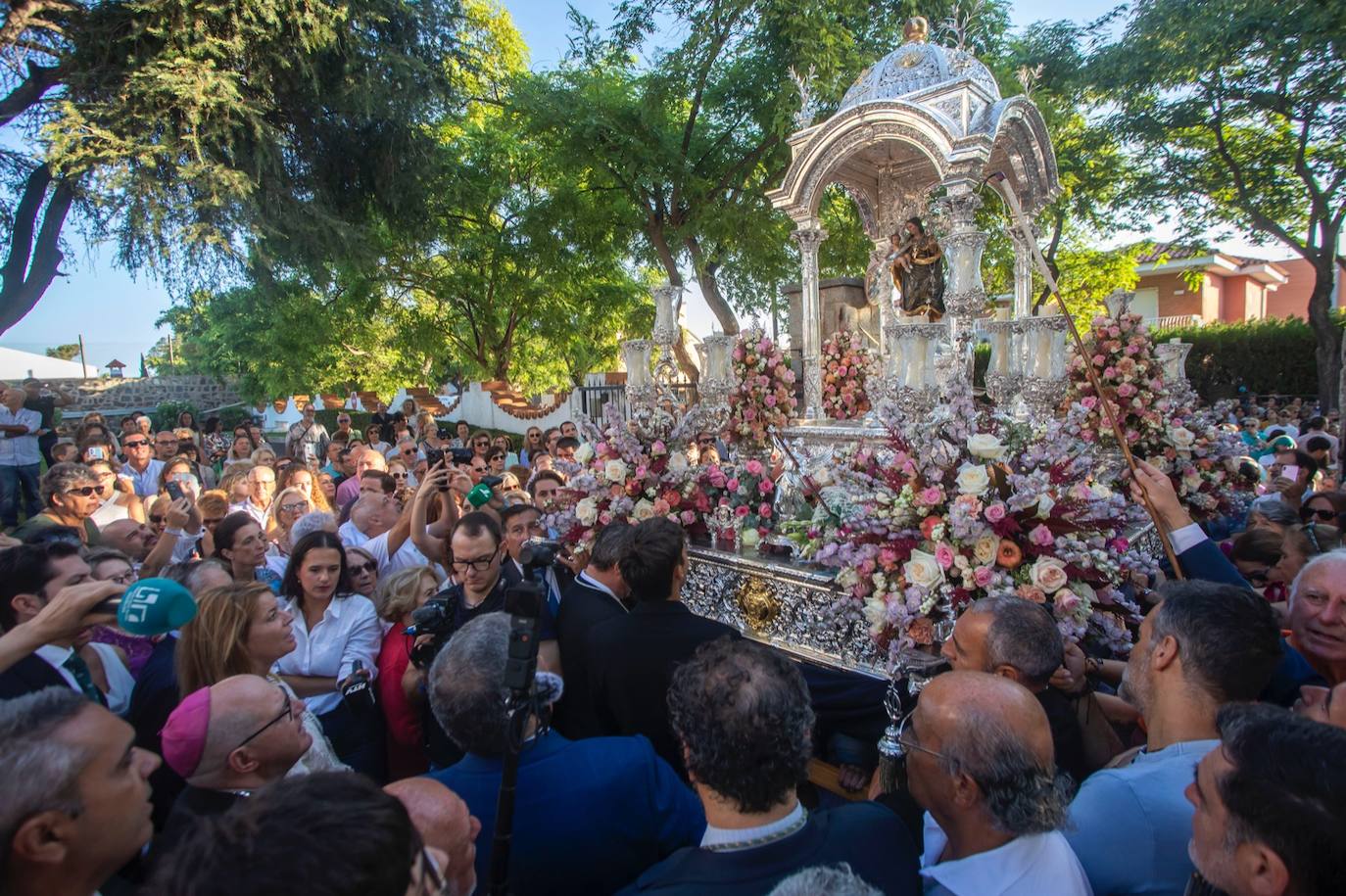 Todas las imágenes de la bajada de la Virgen de la Cinta 2024