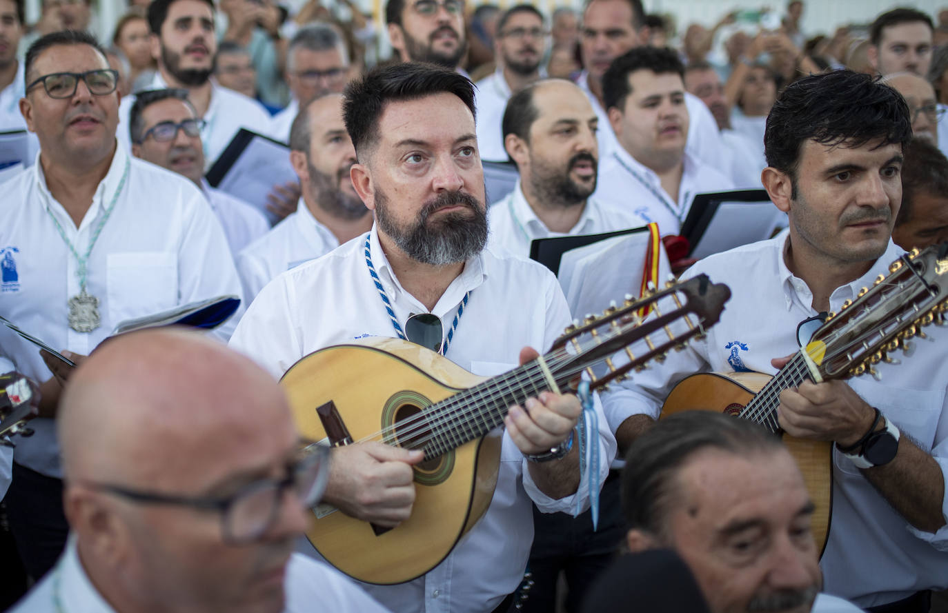 Todas las imágenes de la bajada de la Virgen de la Cinta 2024