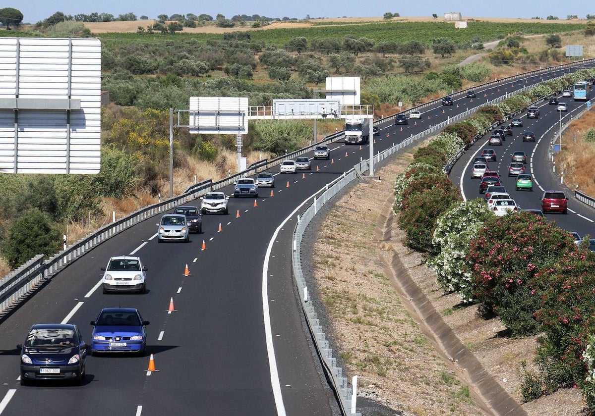 Carril único en dirección a Huelva en la A-49