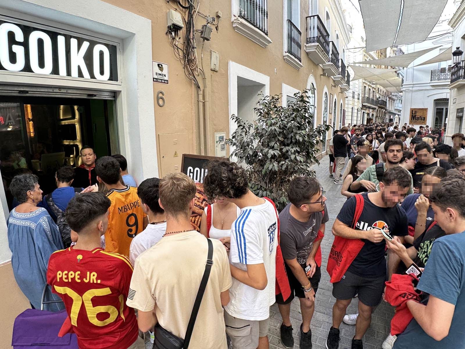 La inauguración de Goiko en Huelva con hamburguesas gratis, en imágenes