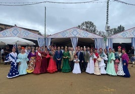Más jamón para 'El Polvorín', la caseta mejor decorada de la Feria del Caballo de Huelva 2024