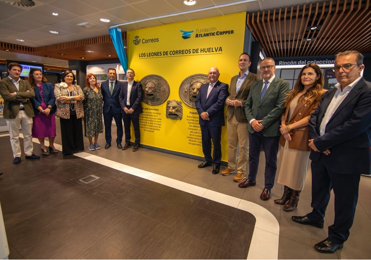 Los buzones de cabeza de león están en la oficina de la avenida de Italia