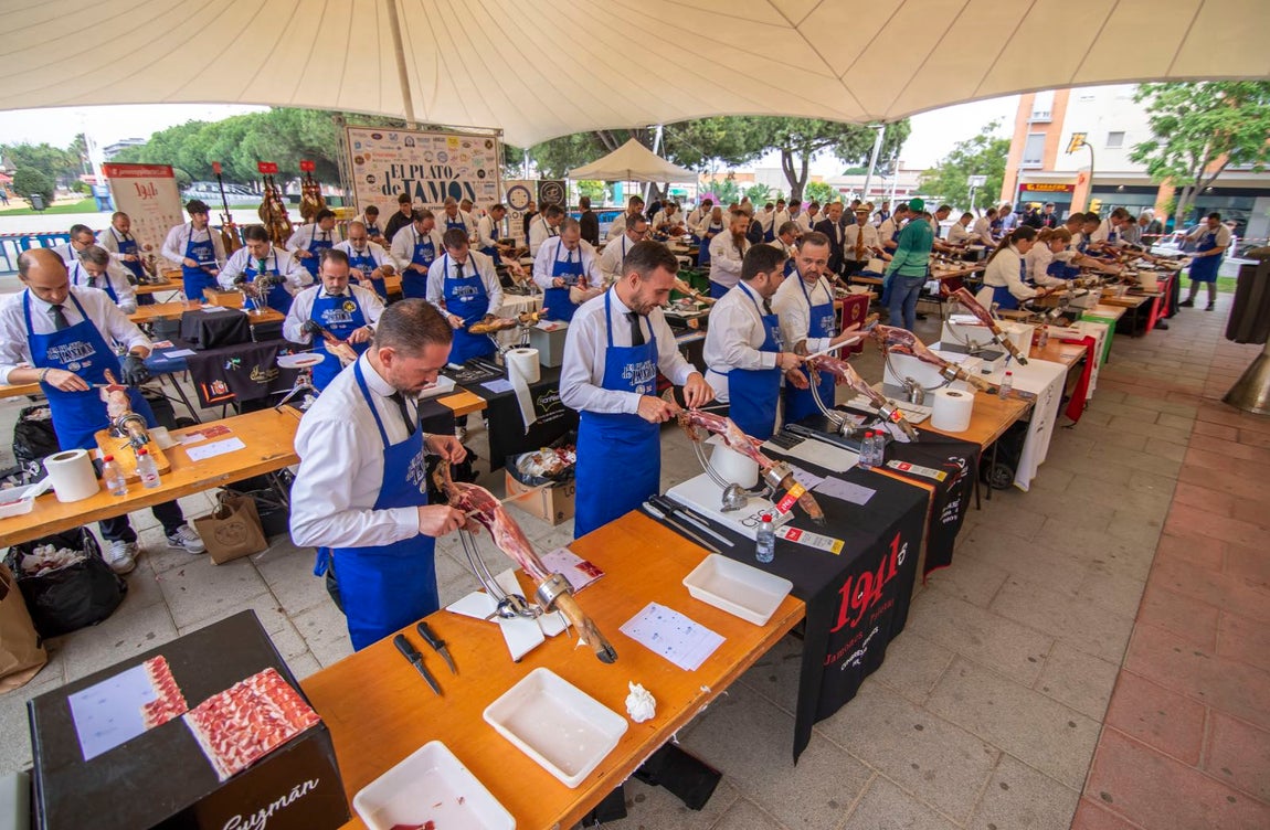 El récord al plato de jamón más grande del mundo, en imágenes