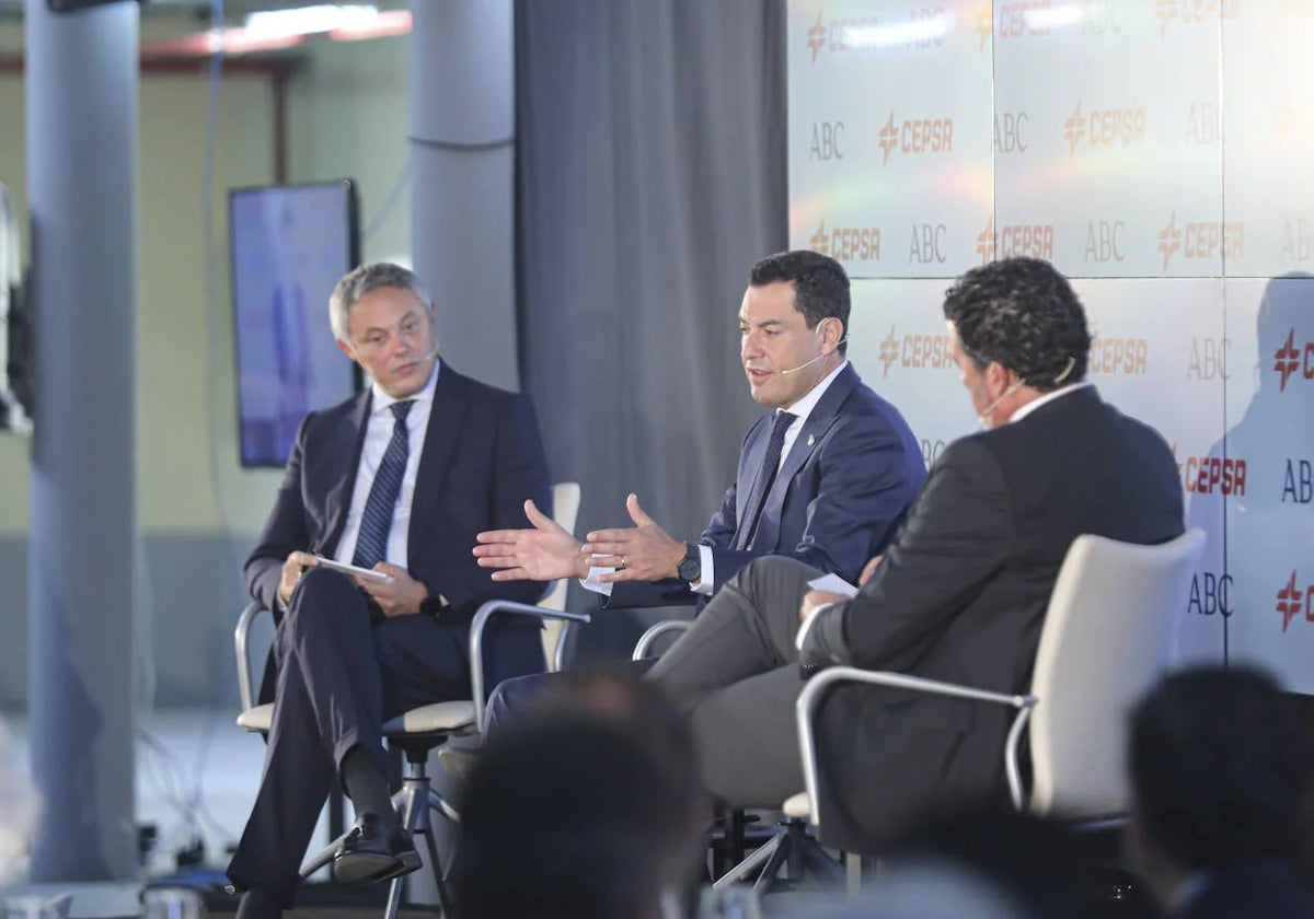 El presidente andaluz, Juanma Moreno, en el Foro ABC de hace un año