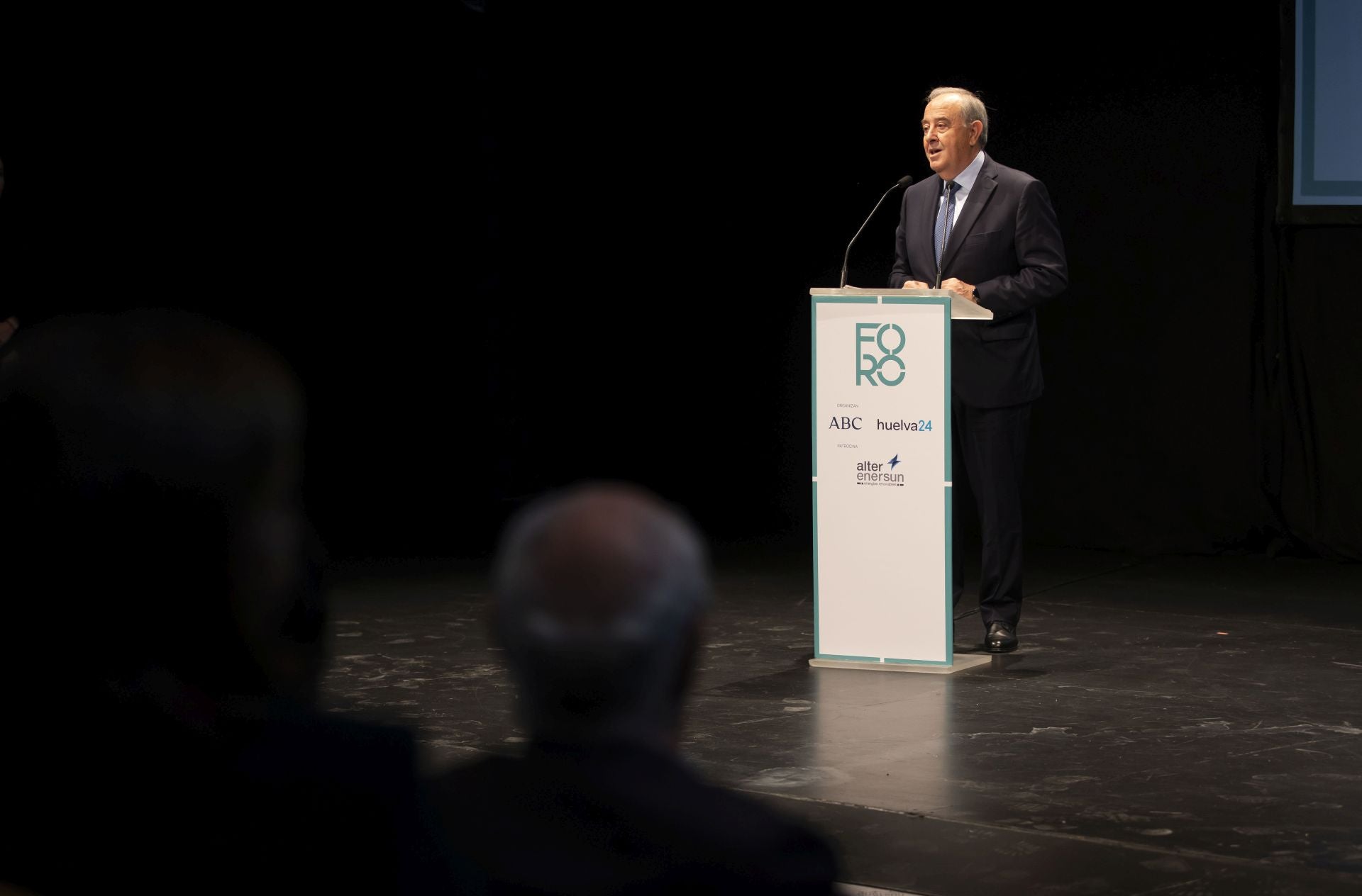 Foro Huelva 24 ABC Alter Enersun con Juanma Moreno, en imágenes (parte II)