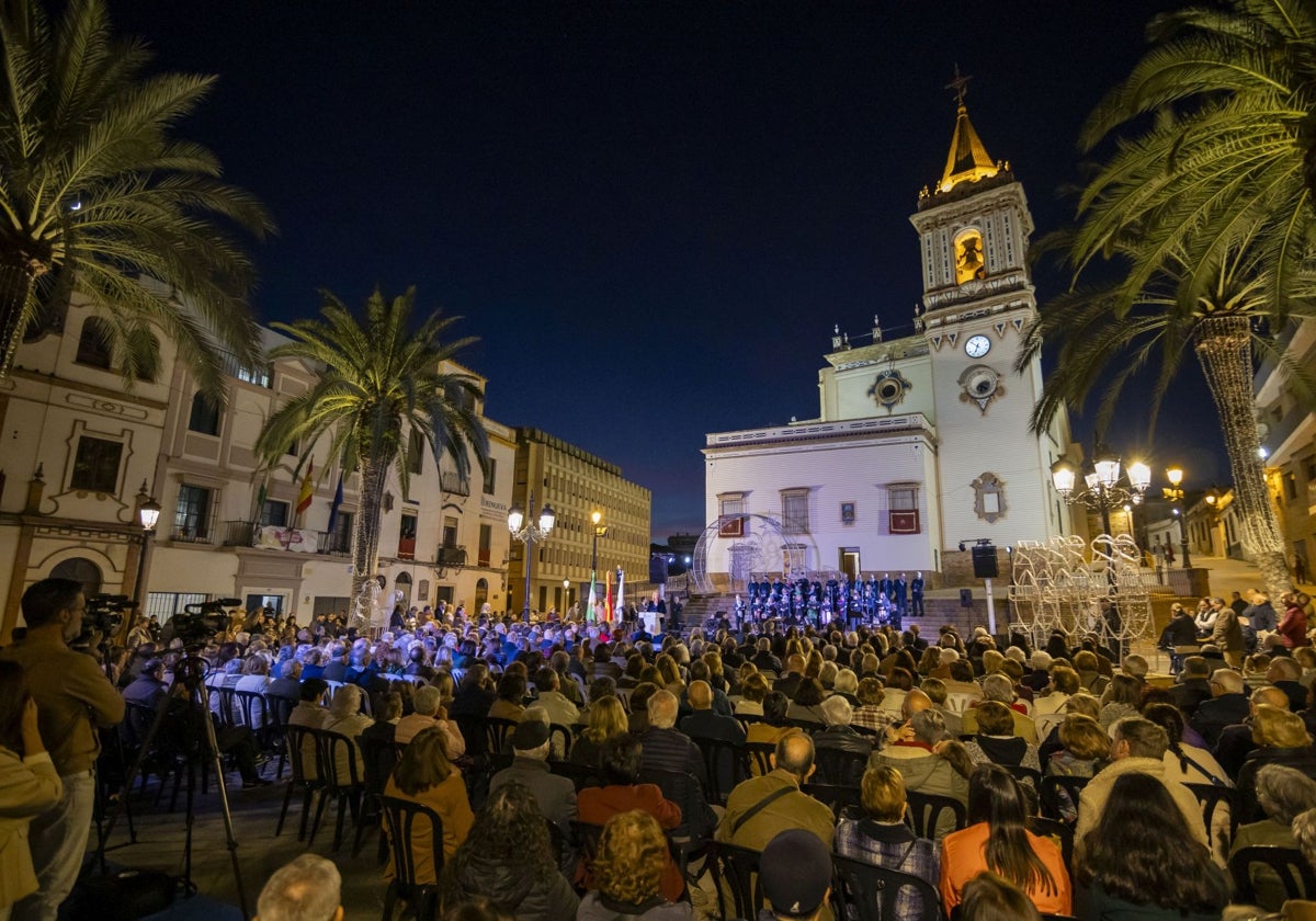 Acto de inauguración de la plaza de San Pedro