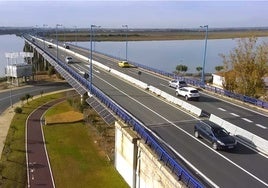 La DGT aplica un nuevo límite de velocidad en el puente del Odiel de Huelva