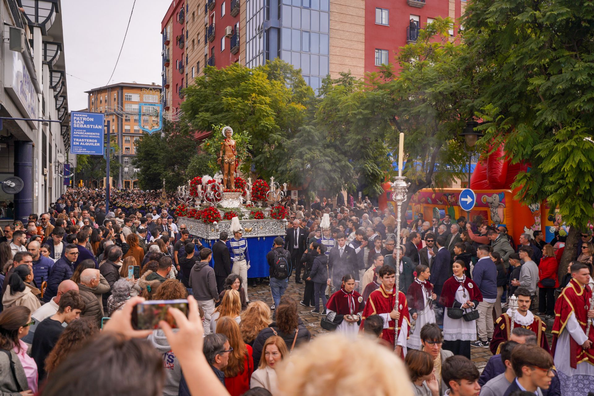 La procesión de San Sebastián por Huelva, en imágenes