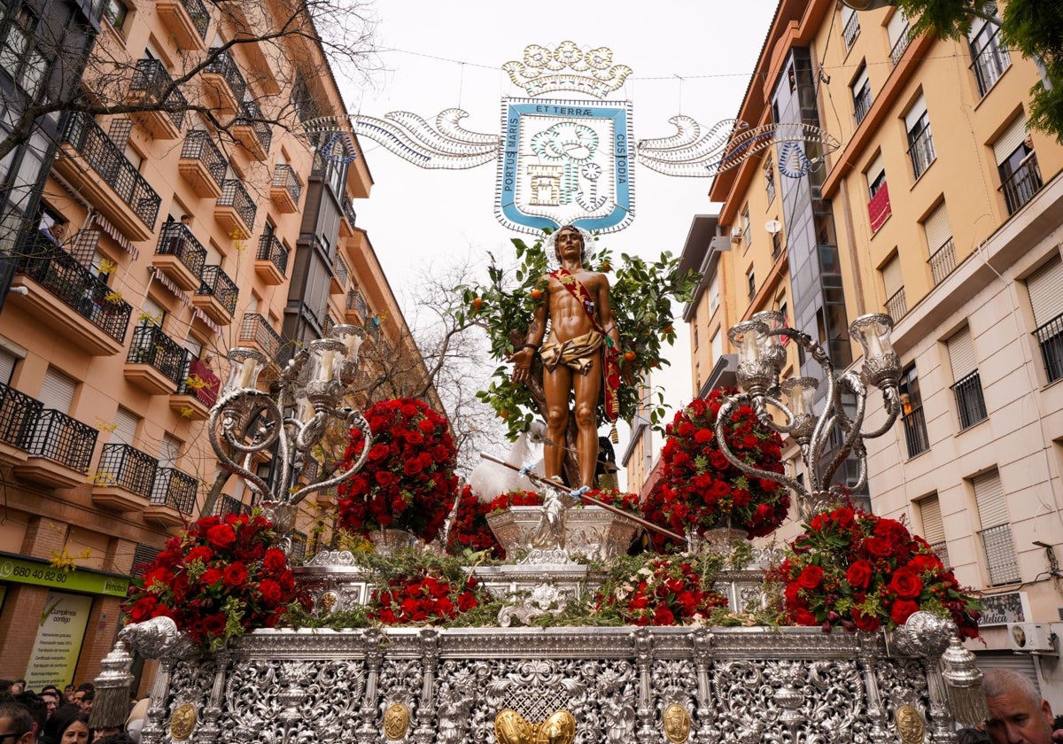 San Sebastián, durante su procesión por las calles de Huelva