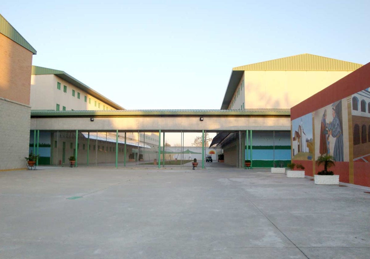 Interior del centro penitenciario onubense