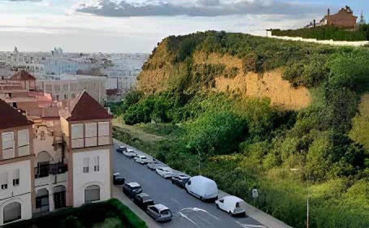 Imagen principal - El Cabezo de Mundaka, manifestación por los cabezos y el proyecto urbanístico de este cabezo ya tumbado en los juzgados