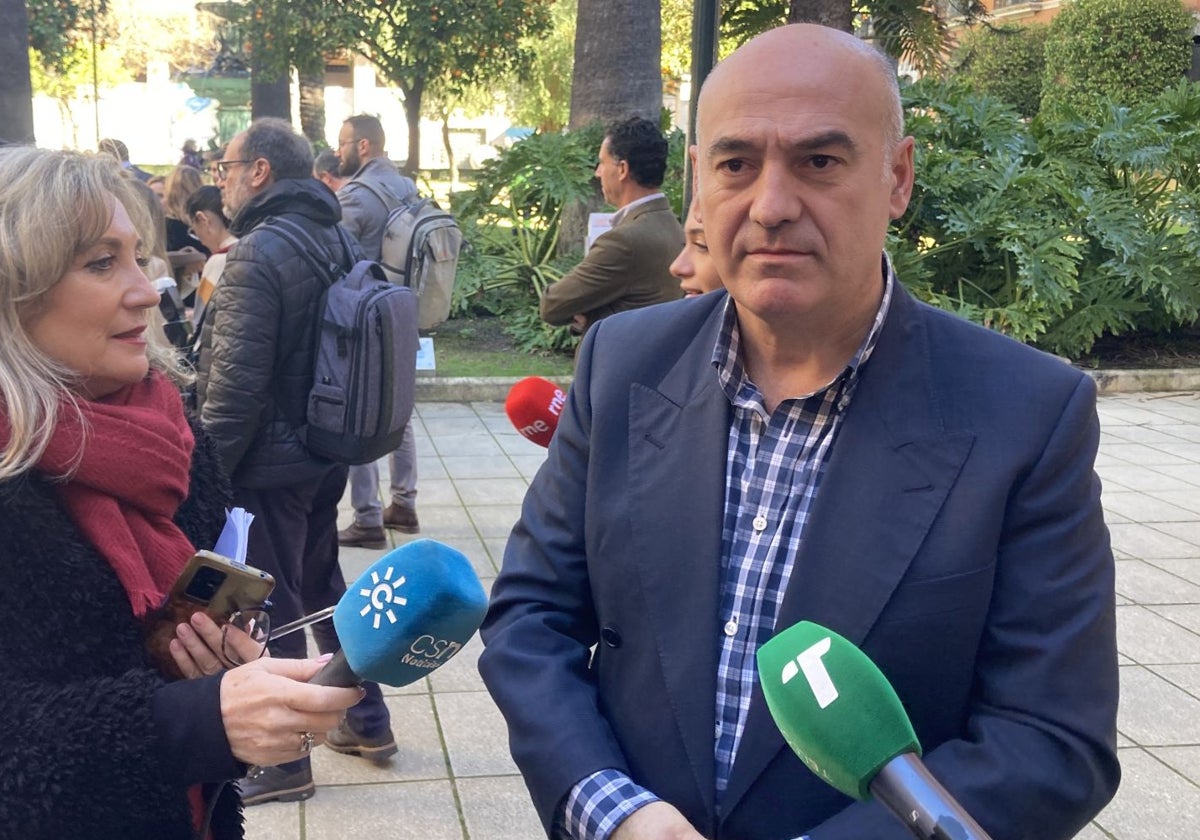 Salvador Romero, presidente de la Plataforma para la llegada del AVE a Huelva