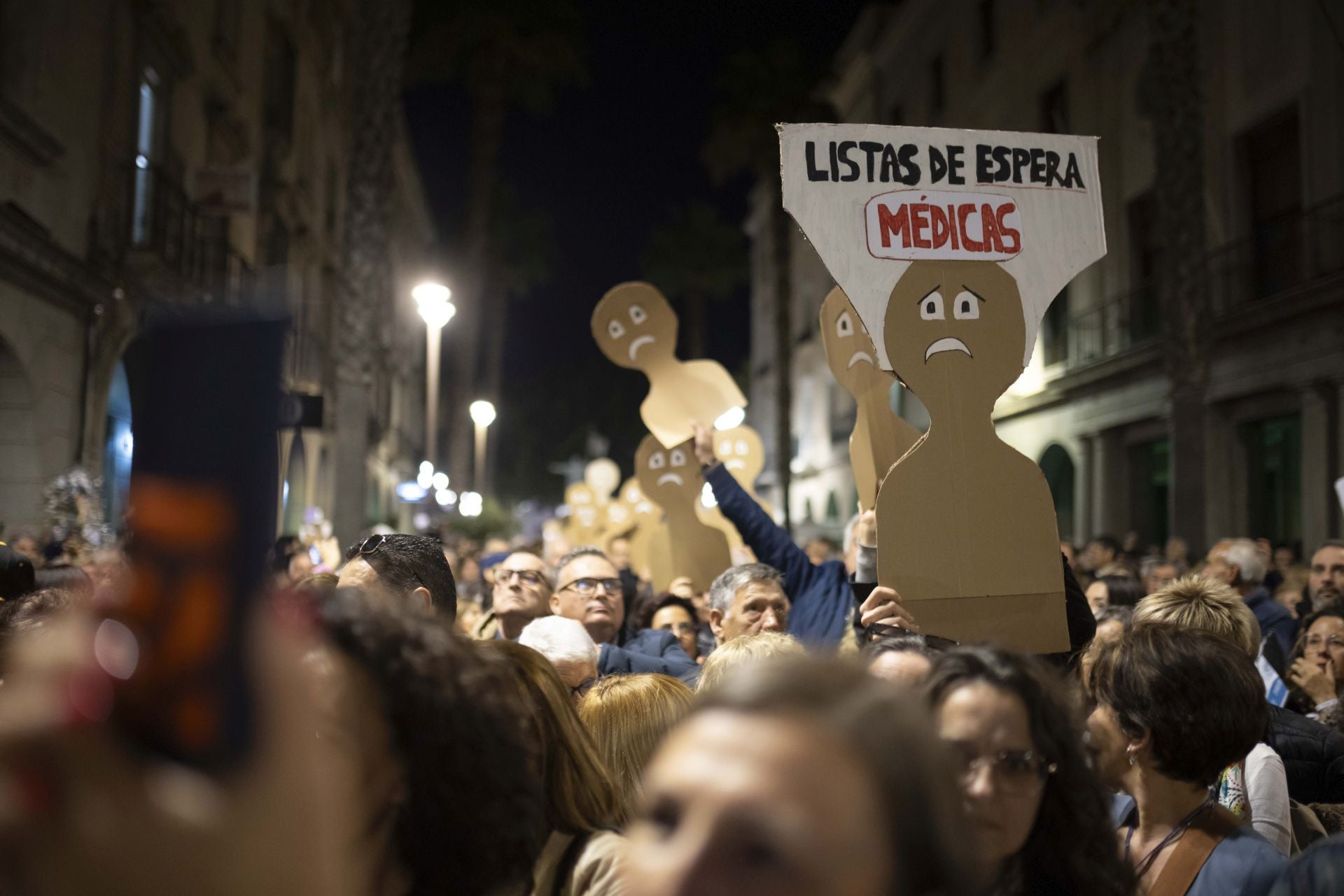 Todas las imágenes de la manifestación por la sanidad pública de Huelva