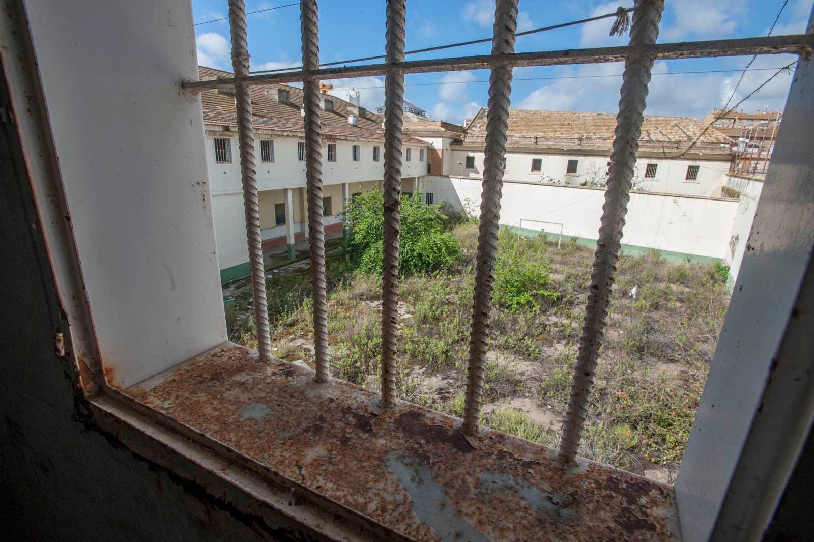 El interior de la antigua cárcel de Huelva, en imágenes