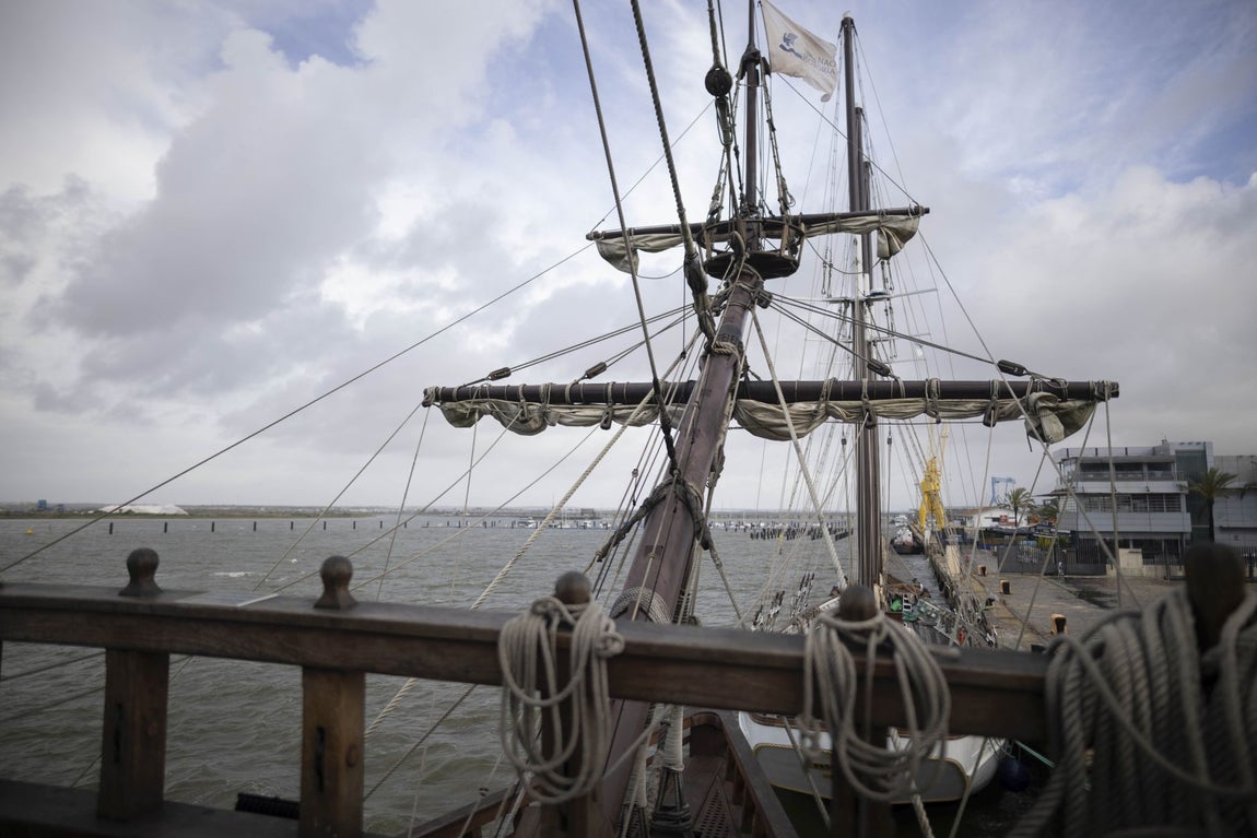 Imágenes de la llegada a Huelva del Galeón Andalucía