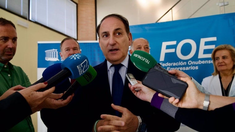 El presidente de la Confederación de Empresarios de Andalucía (CEA), Javier González de Lara, este viernes en Huelva