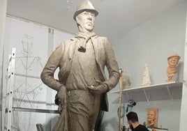 Así avanza el monumento homenaje a La Moni de Huelva: «Seguimos necesitando ayuda»