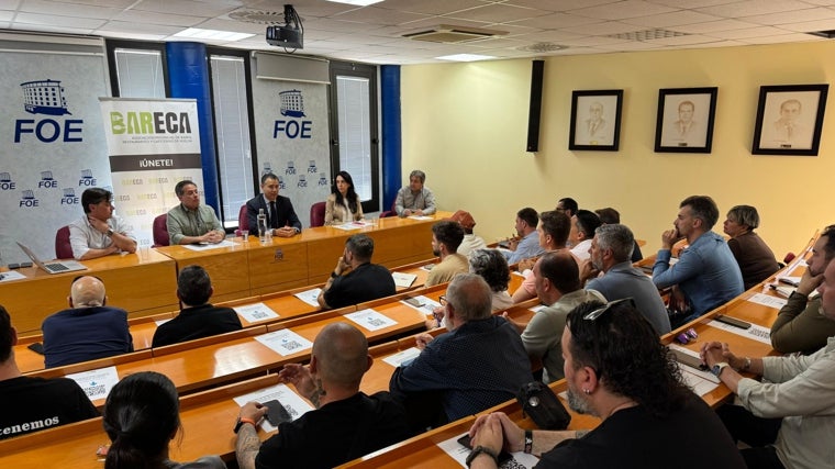 Imagen de la reunión entre el Ayuntamiento y Bareca