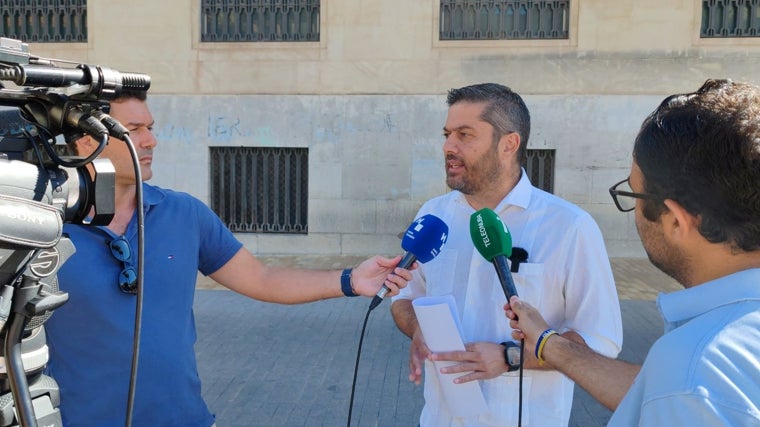 El portavoz del Grupo Municipal Socialista en el Ayuntamiento de Huelva, Francisco Baluffo