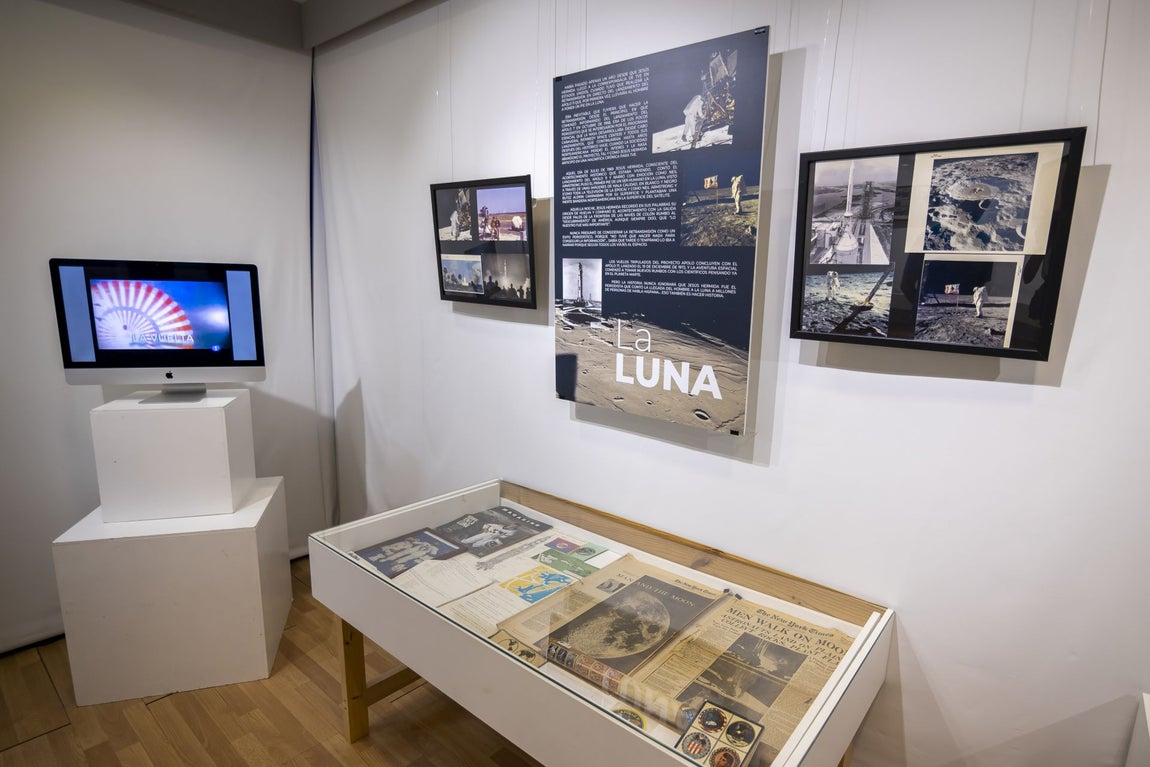 La exposición 'Hermida. De Huelva a la Luna', en imágenes