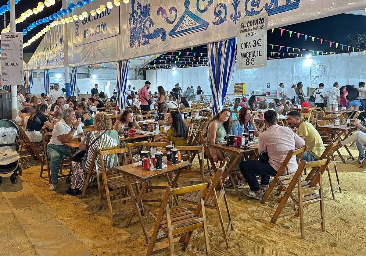Una de las casetas del recinto colombino este martes