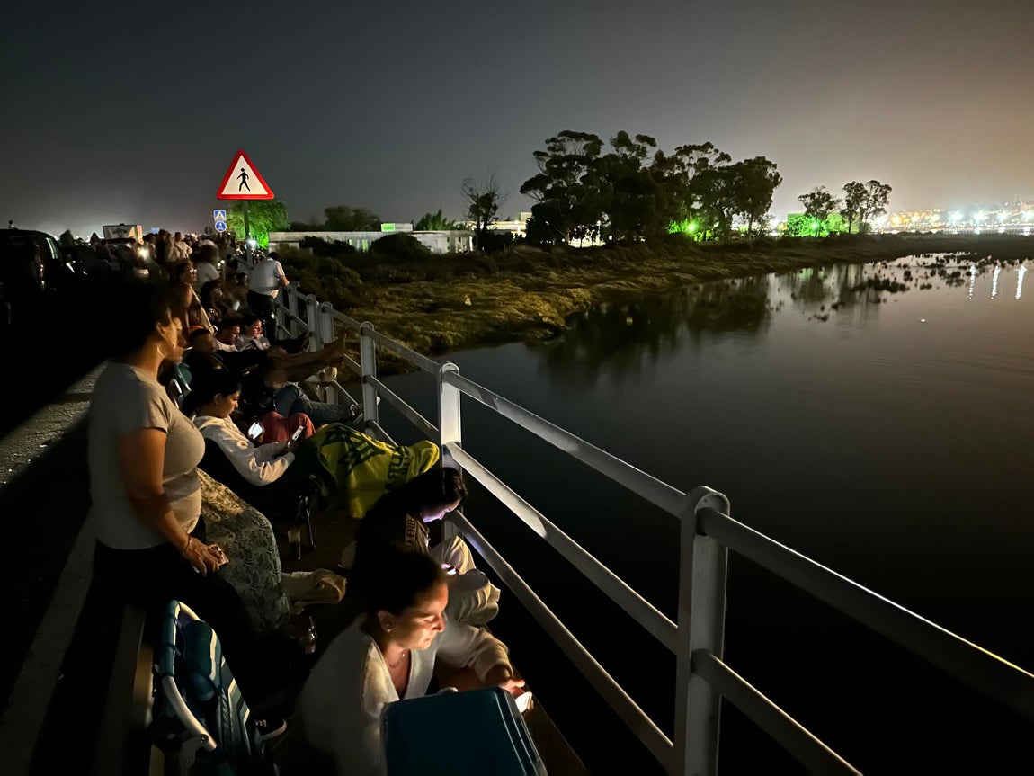 El espectáculo de fuegos artificiales que cerró las Colombinas, en imágenes