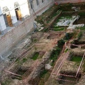 Restos tartésicos encontrados en el antiguo edificio de Hacienda de Huelva, antes de su traslado