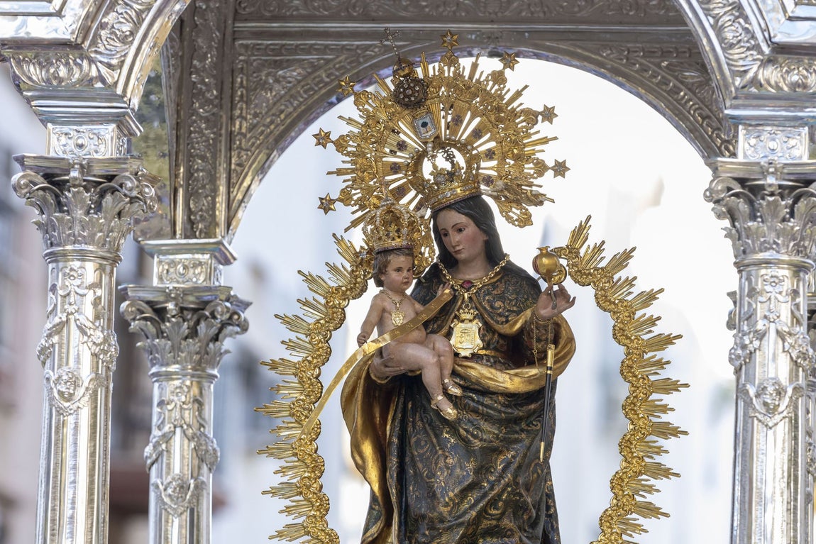 La bajada de la Virgen de la Cinta a la catedral este 8 de septiembre, en imágenes