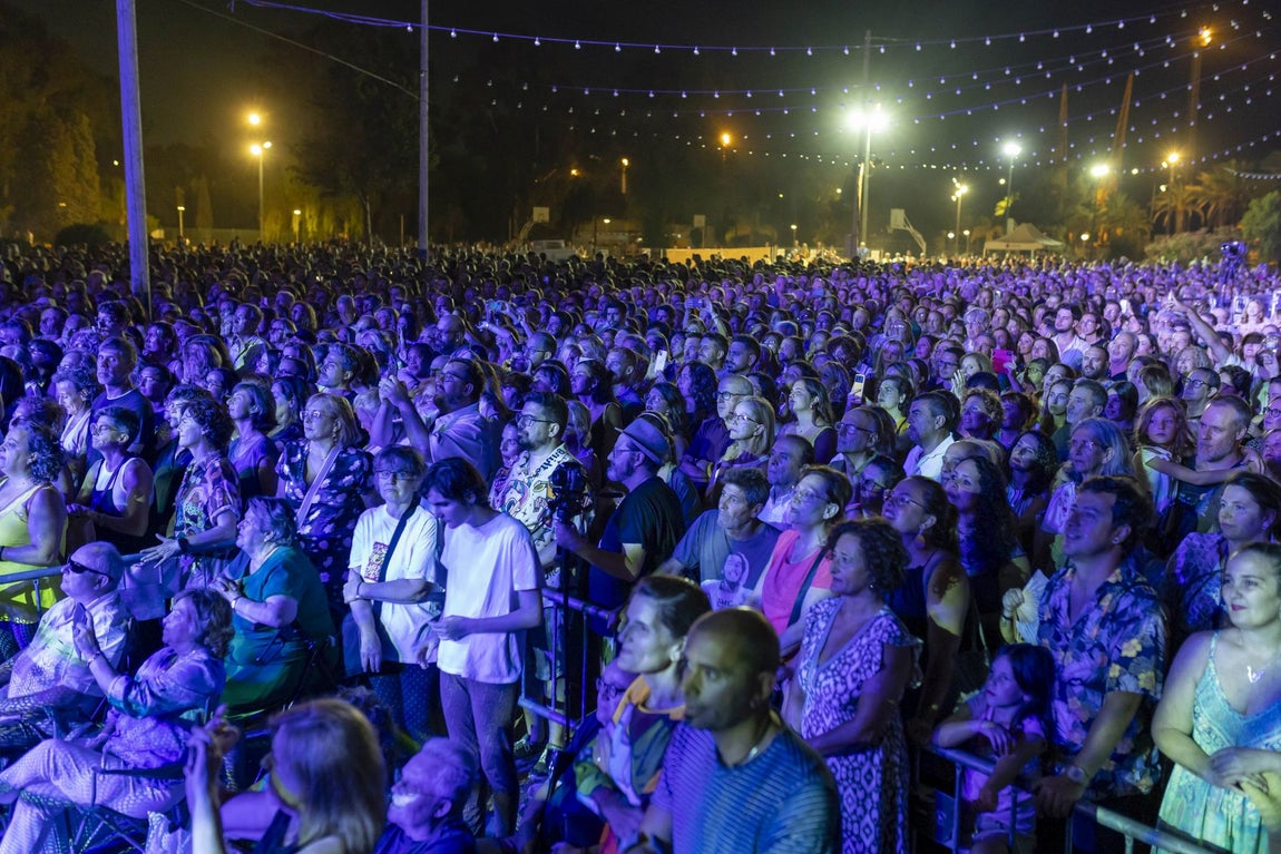 El concierto de Rozalén en las Fiestas de la Cinta 2025, en imágenes