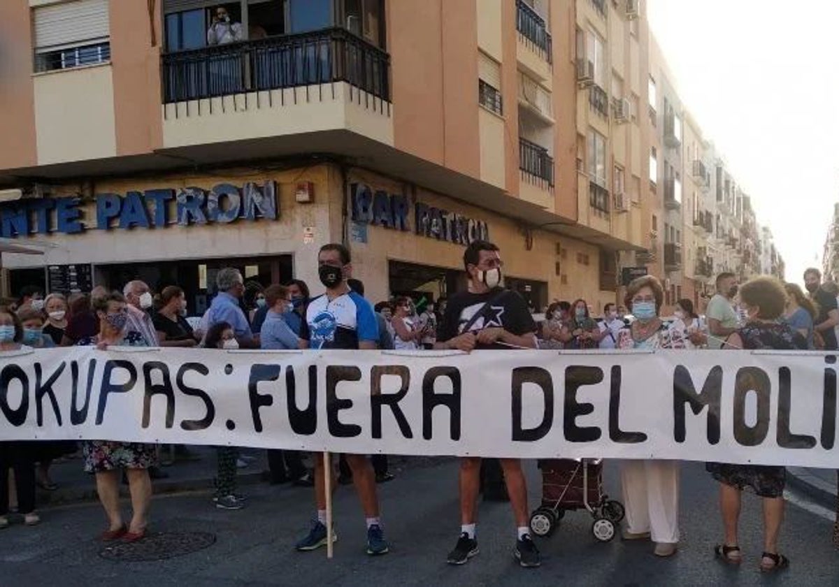 Vecinos del Molino, en una manifestación contra esta problemática