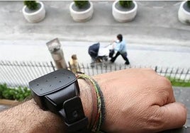 Miranda pregunta al Gobierno si se registraron fallos de las pulseras para maltratadores en Huelva