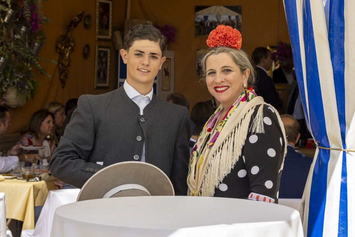 Feria del Caballo de Huelva: Las mejores imágenes de la primera jornada