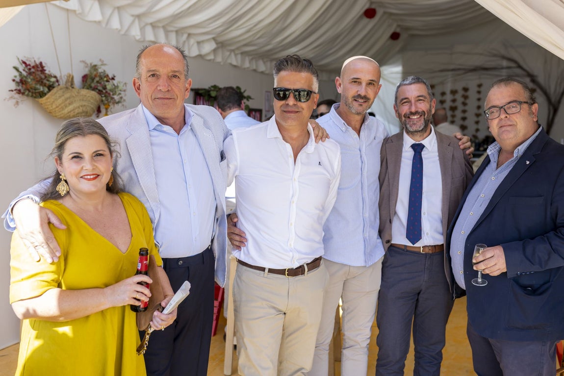 Feria del Caballo de Huelva: Las mejores imágenes de la primera jornada