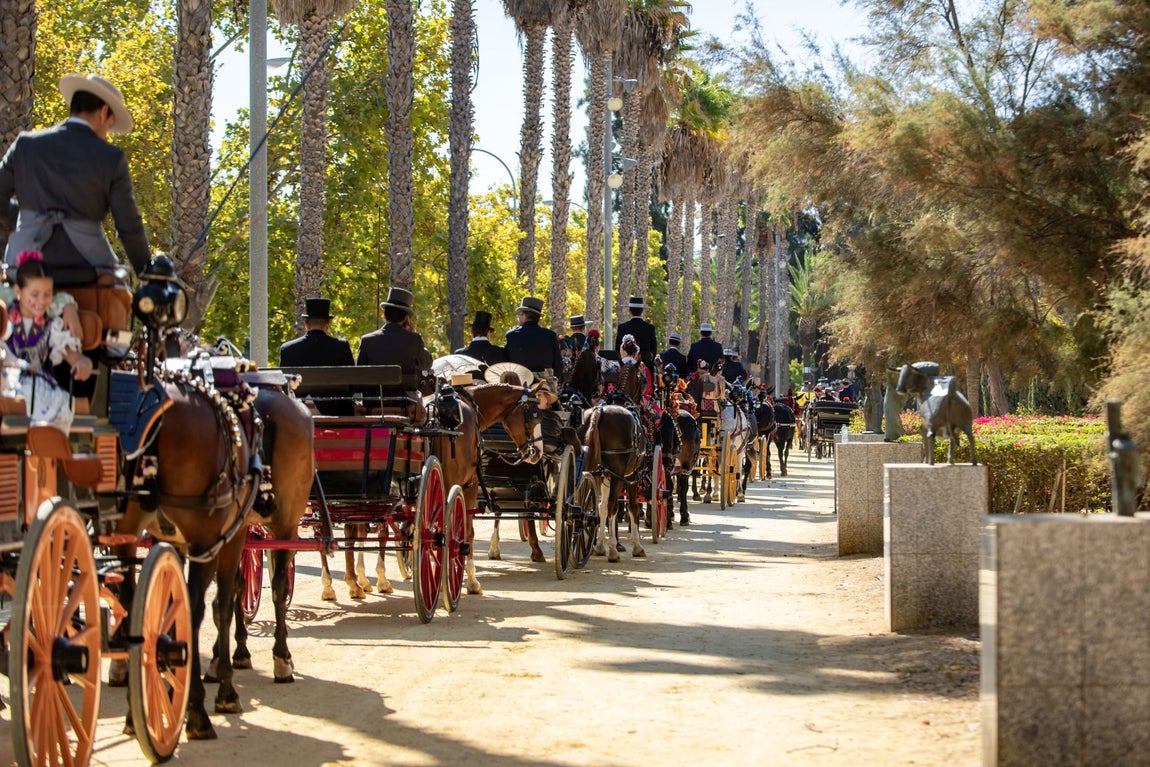 Las mejores imágenes del paseo de enganches de la Feria del Caballo de Huelva