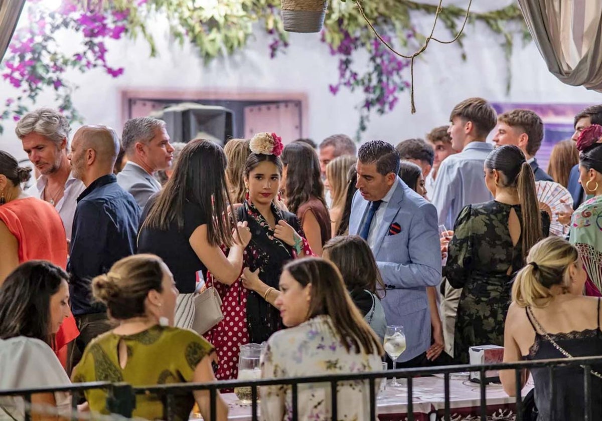 Ambiente en las casetas de la feria