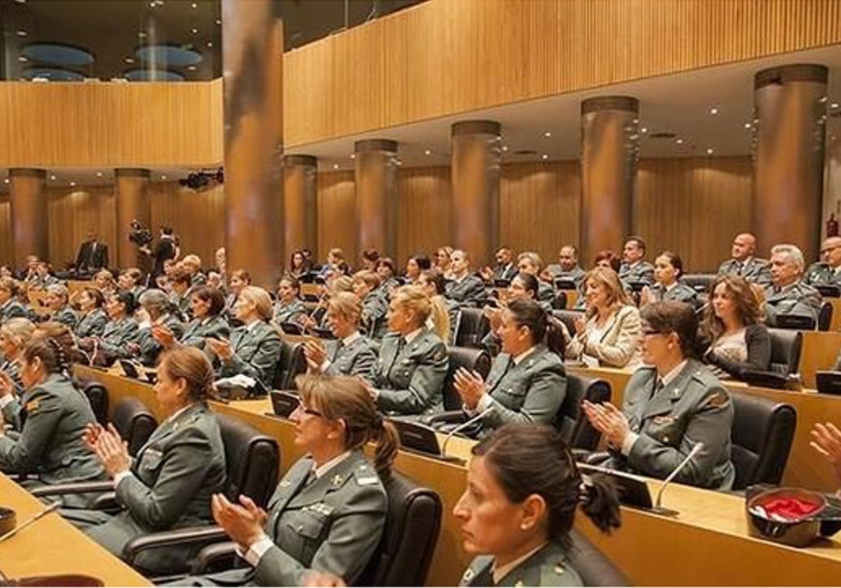 Imagen de archivo de mujeres guardias civiles