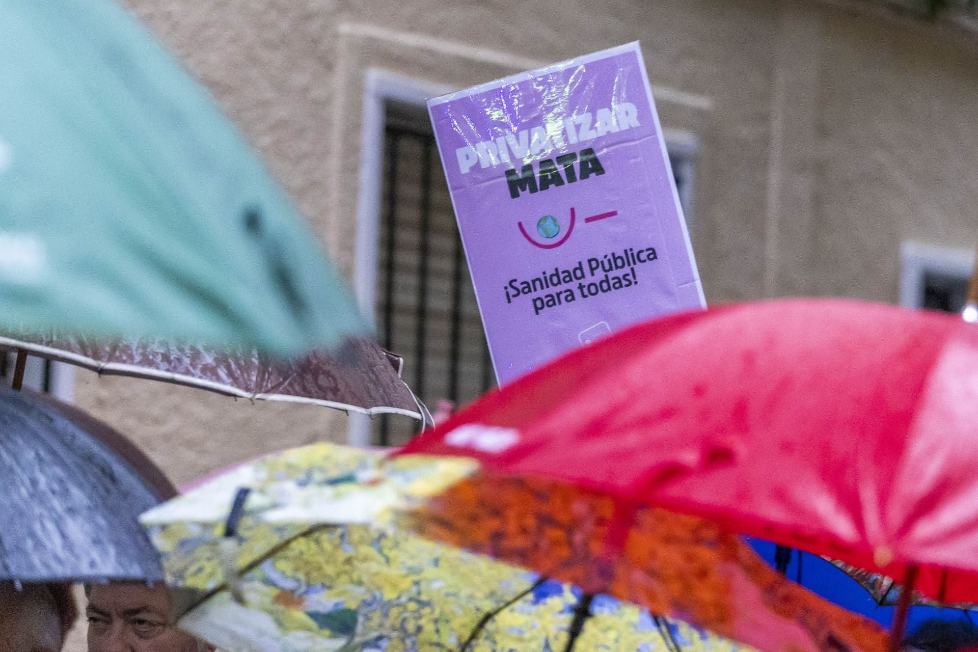 Las imágenes de la nueva manifestación por la sanidad pública de Huelva