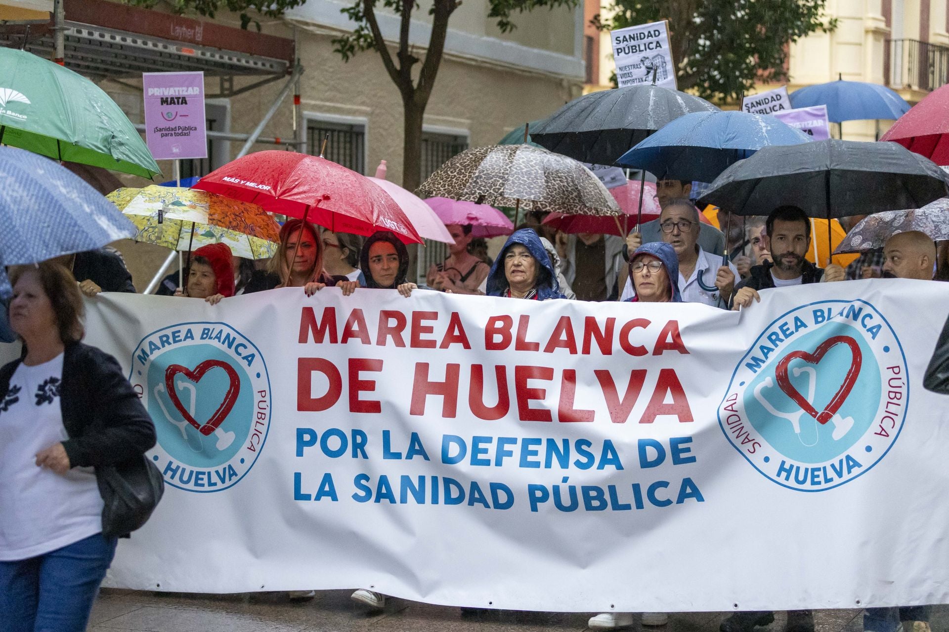 Las imágenes de la nueva manifestación por la sanidad pública de Huelva
