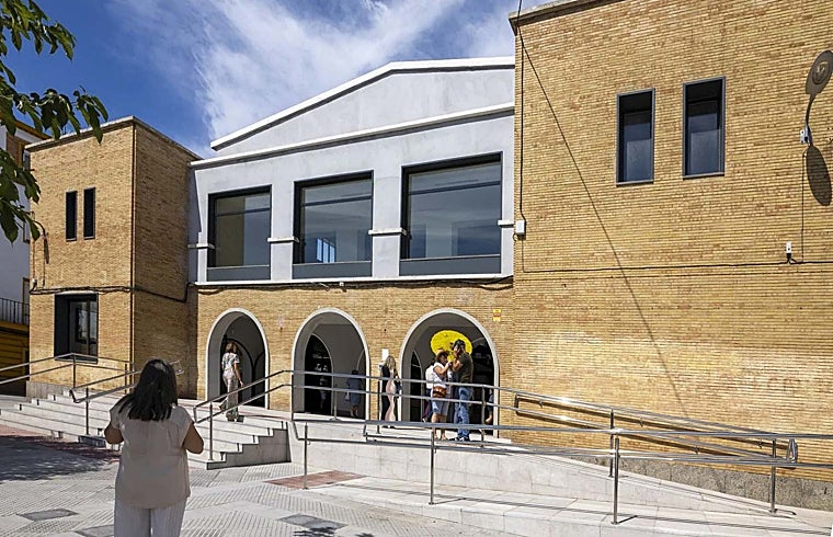 Fachada del renovado Mercado de San Sebastián