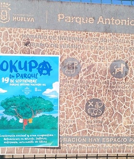 Imagen secundaria 2 - Evento 'Okupa tu parque', en el parque Antonio Machado, del barrio de El Higueral