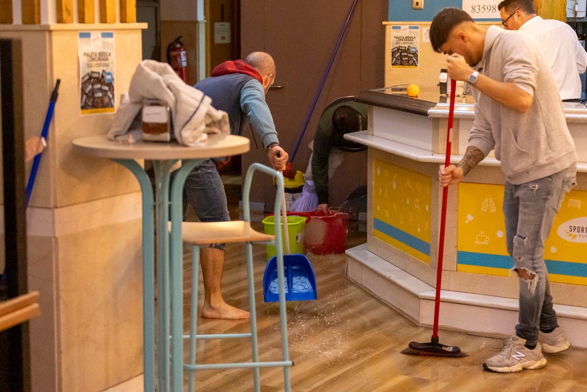 Las inundaciones de la borrasca Claudia en Huelva capital, en imágenes