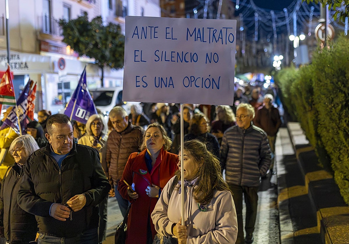 Un momento de la manifestación en Huelva contra la violencia machista
