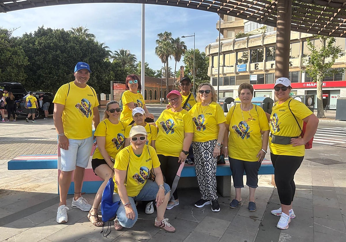 Miembros de Fibronuba, cuando iban a ejercer de voluntarios de la última carrera 10k de Huelva