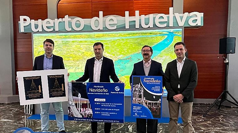 La presentación en las Cocheras del Puerto de Huelva del encendido navideño en el Paseo de la Ría