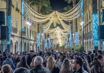 Luces de Navidad en Huelva 2025: hora del encendido, calles iluminadas y dónde ver los árboles