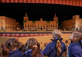 El tradicional belén instalado en el Aynutamiento