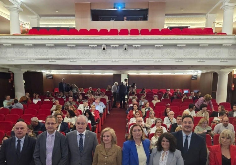 La Fundación Bidafarma impulsa una guía clave para farmacéuticos en la atención a personas con Parkinson